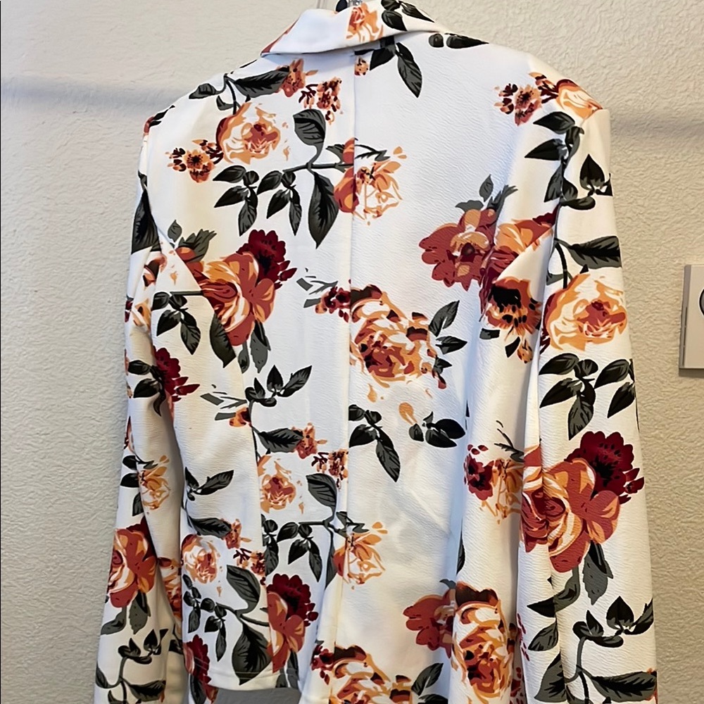 Floral Print Women's Suit Jacket and Pants - Picture 6 of 9